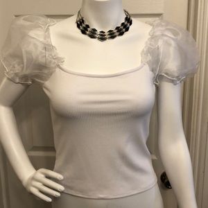 NWT The Moon White Top with Sheer Puff Shoulder Juniors Size L Crop Top